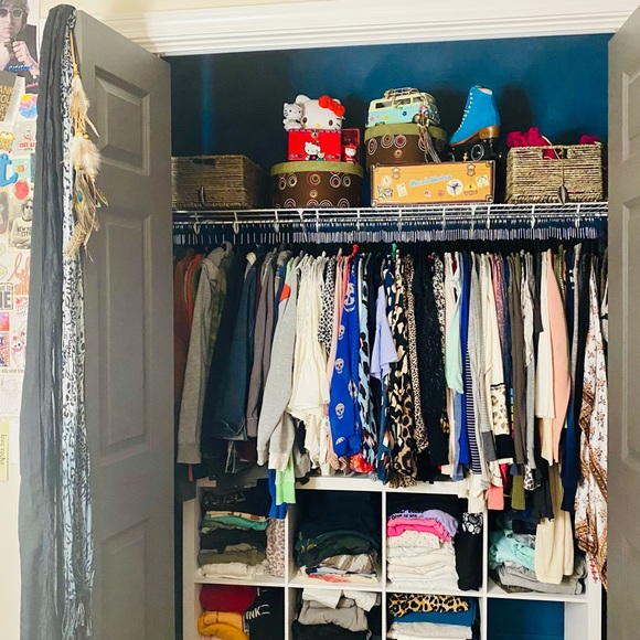 🌿🌸🌙✨🦋 @wildheartgypsy is LIVE NOW! Charlotte is LIVE—Come Shop My Style! 🦋✨🌙🌸🌿 - Picture 8 of 11